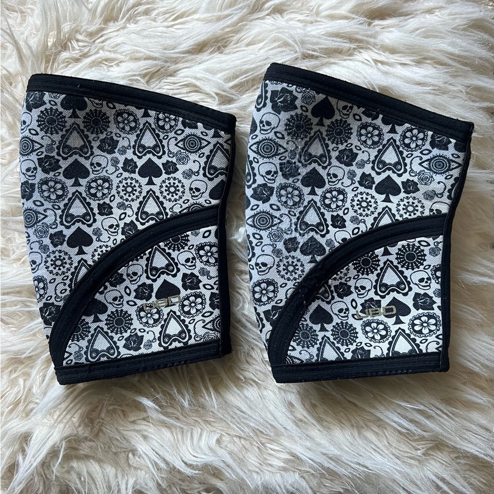Knee Sleeves